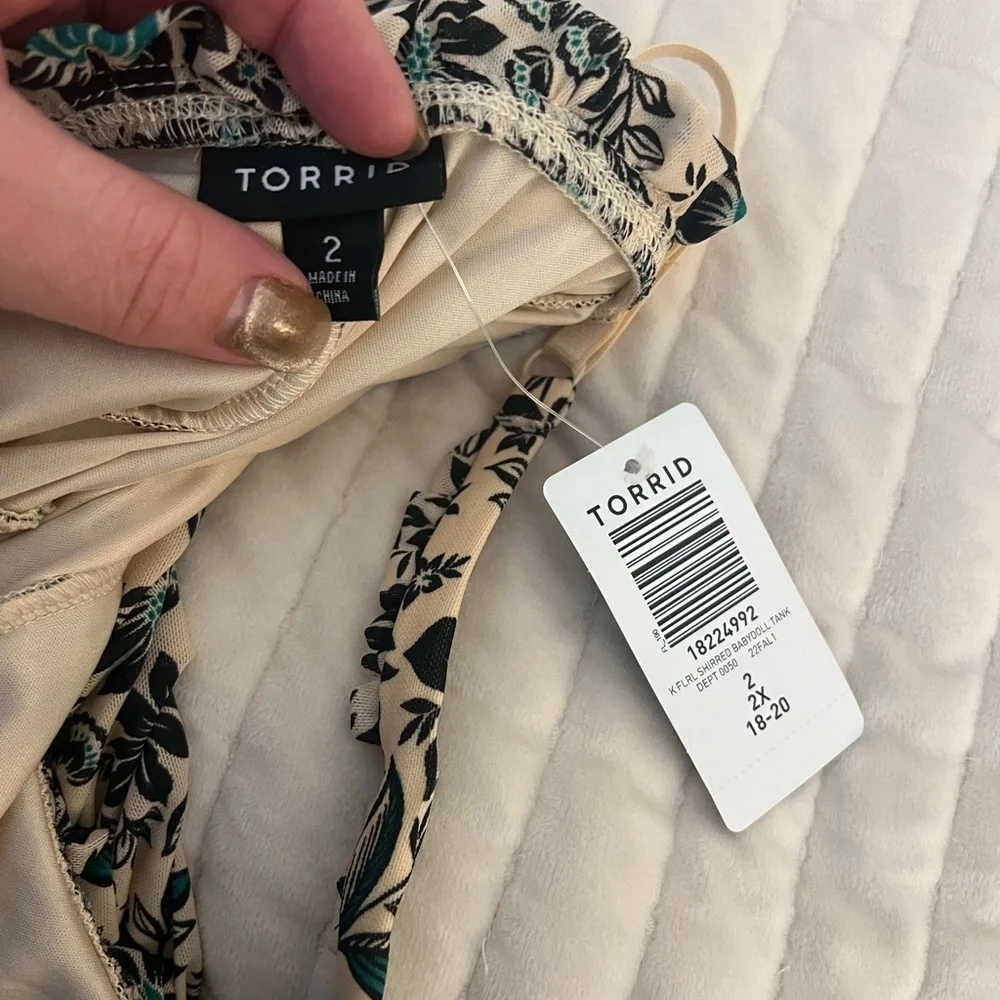 NWT Torrid Babydoll Stretch Mesh Floral Top - Picture 8 of 8
